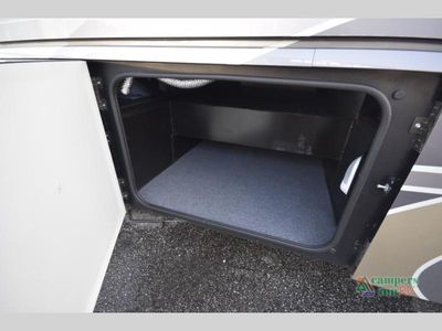 2023 Winnebago Forza - Photo 17