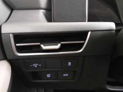 2025 Hyundai Sonata - Photo 12