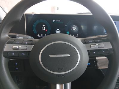 2025 Hyundai Sonata - Photo 13