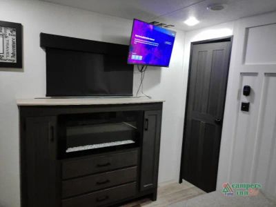 2025 Venture RV SportTrek Touring Edition - Photo 23