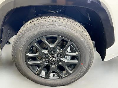 2026 Toyota Tundra 4WD — photo 11 view