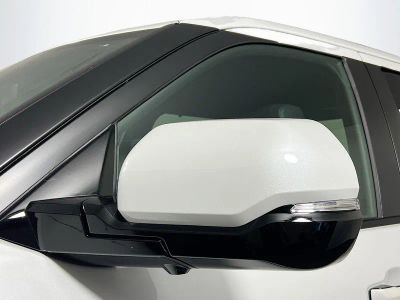 2026 Toyota Tundra 4WD — photo 10 view