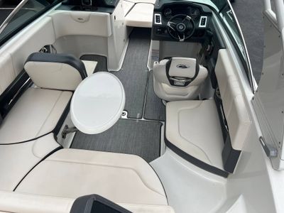 2017 Chaparral 227SSX - Photo 10