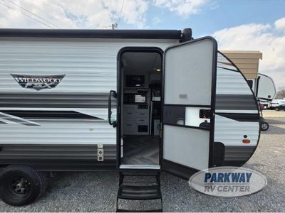 2022 Forest River RV Wildwood FSX - Photo 9