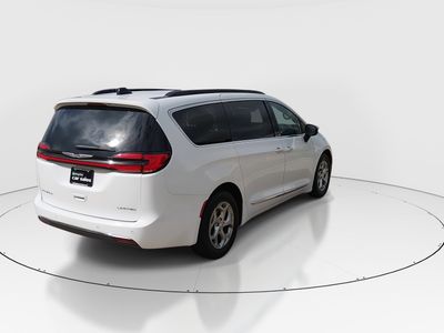 2023 Chrysler Pacifica - Photo 7