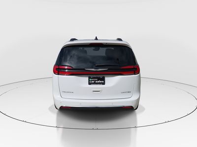 2023 Chrysler Pacifica - Photo 6