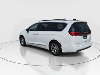 2023 Chrysler Pacifica - Photo 5