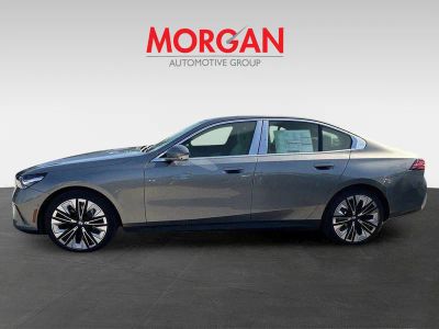 2026 BMW i5 — photo 8 view
