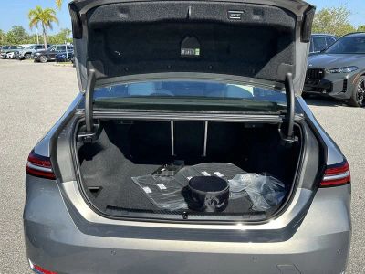 2026 BMW i5 — photo 11 view