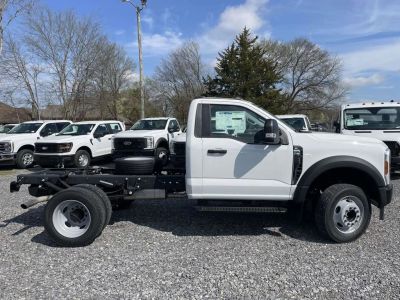2026 Ford Chassis Cab - Photo 2