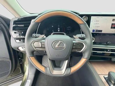 2026 Lexus RX — photo 41 view