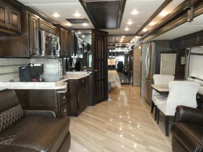 2016 Newmar Dutch Star — detail view