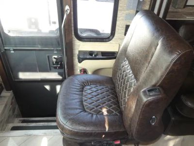 2016 Newmar Dutch Star — photo 13 view