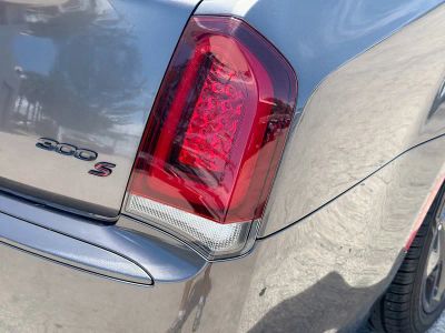 2023 Chrysler 300 — photo 28 view