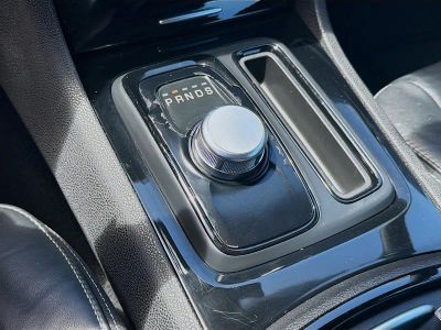 2023 Chrysler 300 — photo 16 view