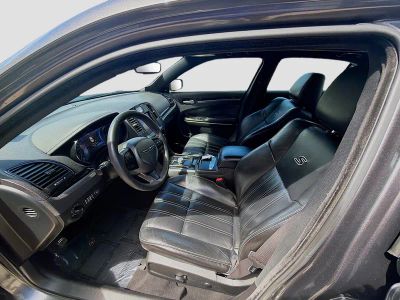 2023 Chrysler 300 — photo 19 view