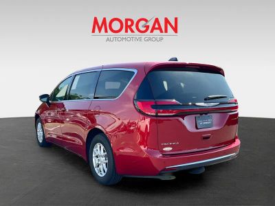 2026 Chrysler Pacifica — detail view