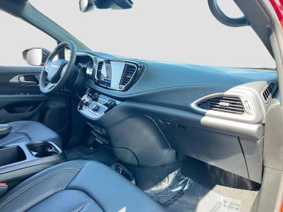 2026 Chrysler Pacifica — photo 29 view
