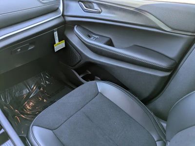2025 Jeep Grand Cherokee — photo 15 view