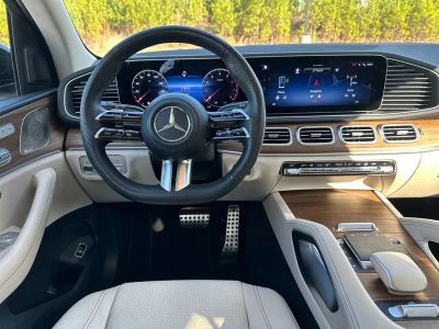 2024 Mercedes-Benz GLS - Photo 2