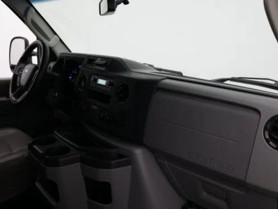 2022 Ford E-Series Cutaway — photo 28 view