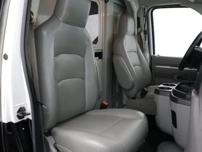 2022 Ford E-Series Cutaway — photo 27 view