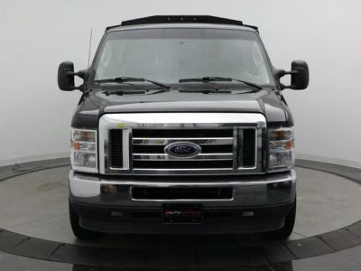 2022 Ford E-Series Cutaway — side profile view
