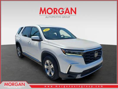2025 Honda Pilot EX-L in White — front three-quarter view