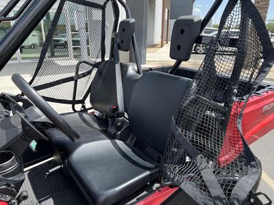 2025 Honda Pioneer 520 - Photo 11