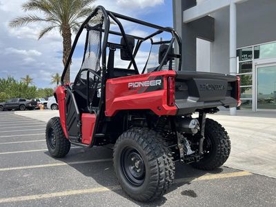 2025 Honda Pioneer 520 - Photo 5