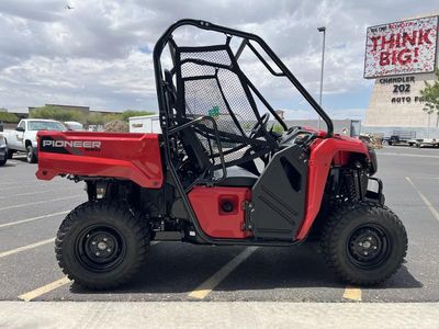 2025 Honda Pioneer 520 - Photo 8