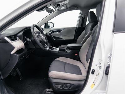 2024 Toyota RAV4 Hybrid - Photo 4