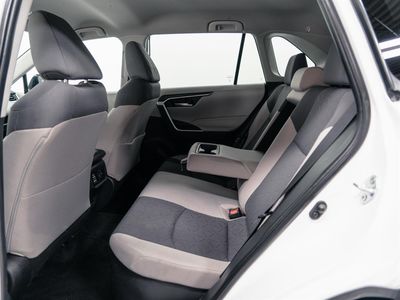 2024 Toyota RAV4 Hybrid - Photo 6