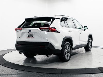 2024 Toyota RAV4 Hybrid - Photo 11