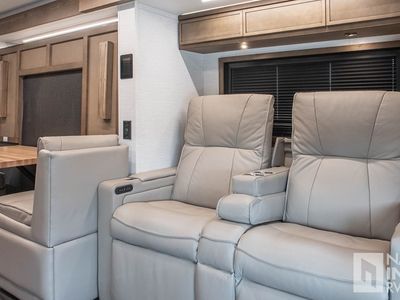 2026 Newmar Freedom Aire — photo 11 view