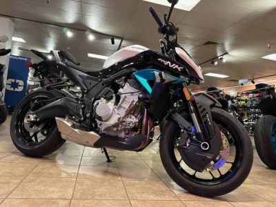 2026 CFMOTO 675NK — front three-quarter view