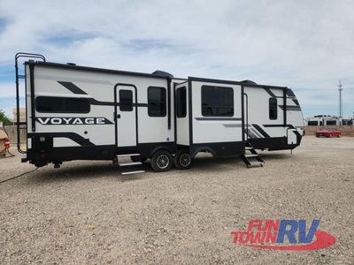 2024 Winnebago Voyage - Photo 7