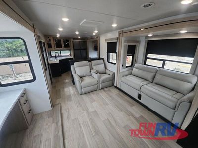 2024 Winnebago Voyage - Photo 10