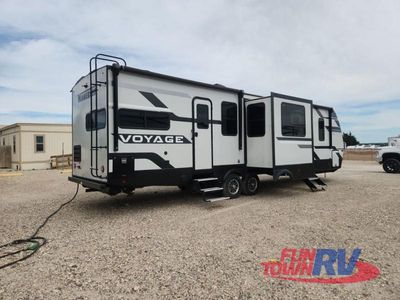 2024 Winnebago Voyage - Photo 6