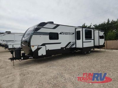 2024 Winnebago Voyage - Photo 3