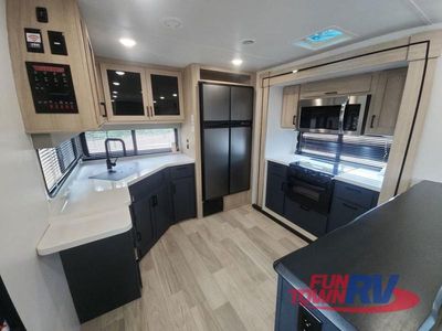 2024 Winnebago Voyage - Photo 11
