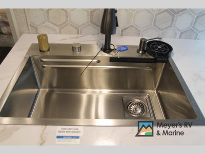 2025 Jayco Eagle HT - Photo 11