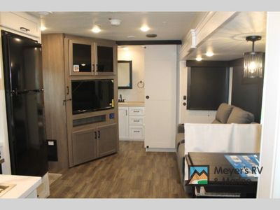 2025 Jayco Eagle HT - Photo 8