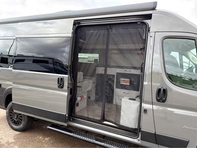 2026 Jayco Swift — photo 9 view