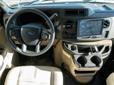 2026 Thor Motor Coach QUANTUM - Photo 2