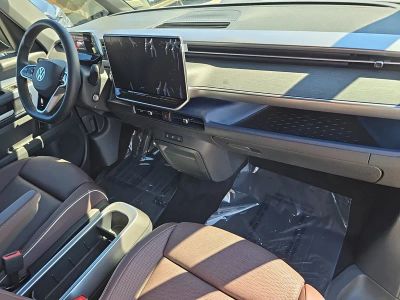 2025 Volkswagen ID. Buzz — photo 11 view
