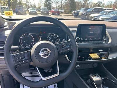 2021 Nissan Rogue SV - Photo 16