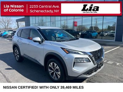2021 Nissan Rogue SV - Photo 2
