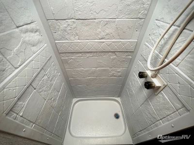 2027 Sunset Park RV Sun Lite — photo 14 view