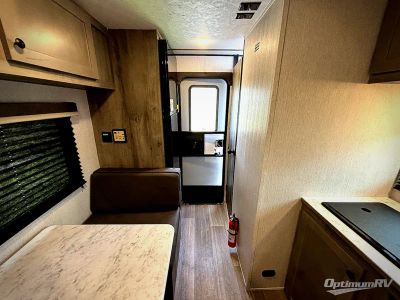 2027 Sunset Park RV Sun Lite — interior view